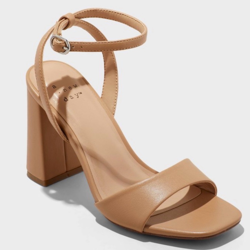 NWT Haley Heel Ankle Strap Sandal